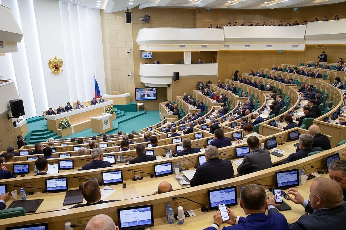 Матвиенко предупредила россиян о финальном сроке гаражной амнистии