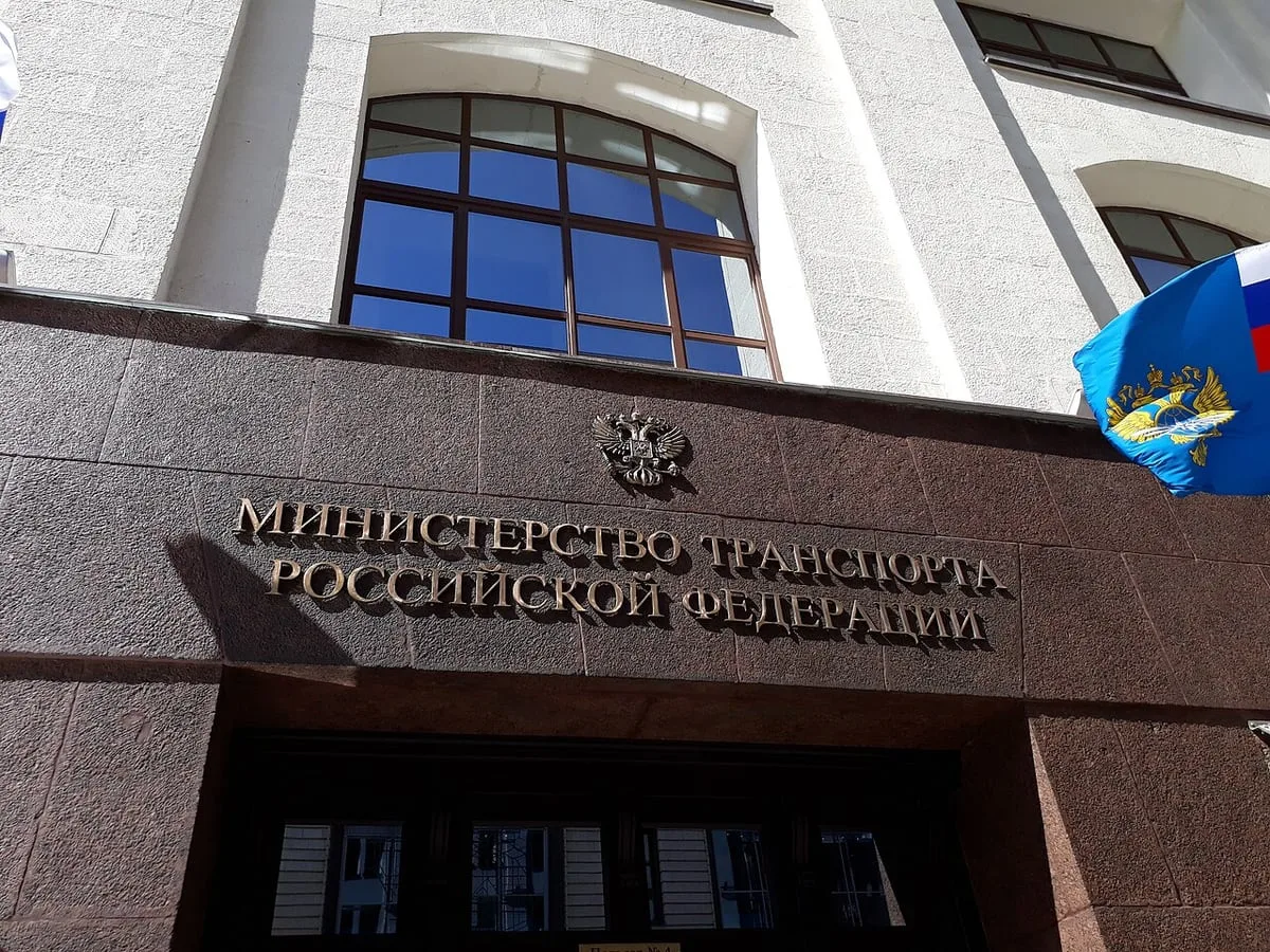 Минтранс призвал водителей менять резину при плюс 5 градусах, не дожидаясь зимы